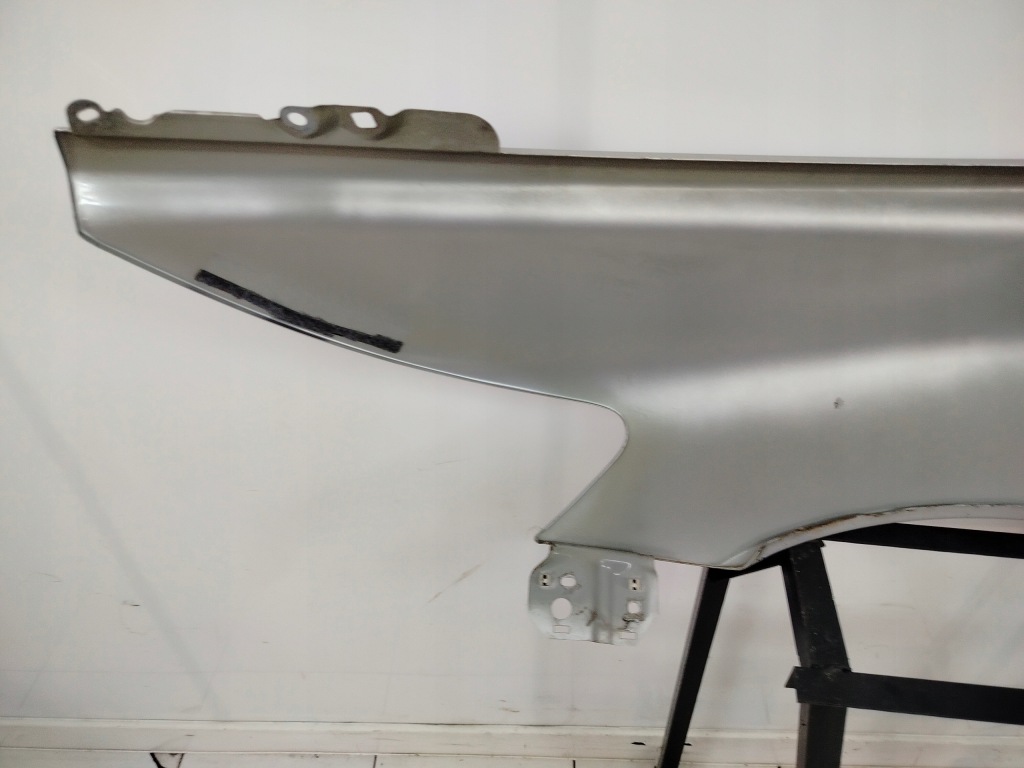 Volvo v50 s40 2 04r- крило правий перед передній 426 Доставка