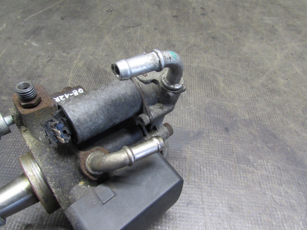 фото №10, Насос впрыскная 03l130755e vw golf vi 1.6 tdi cay