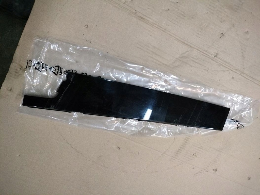 фото №1, Молдинг двері стійка права renault arkana