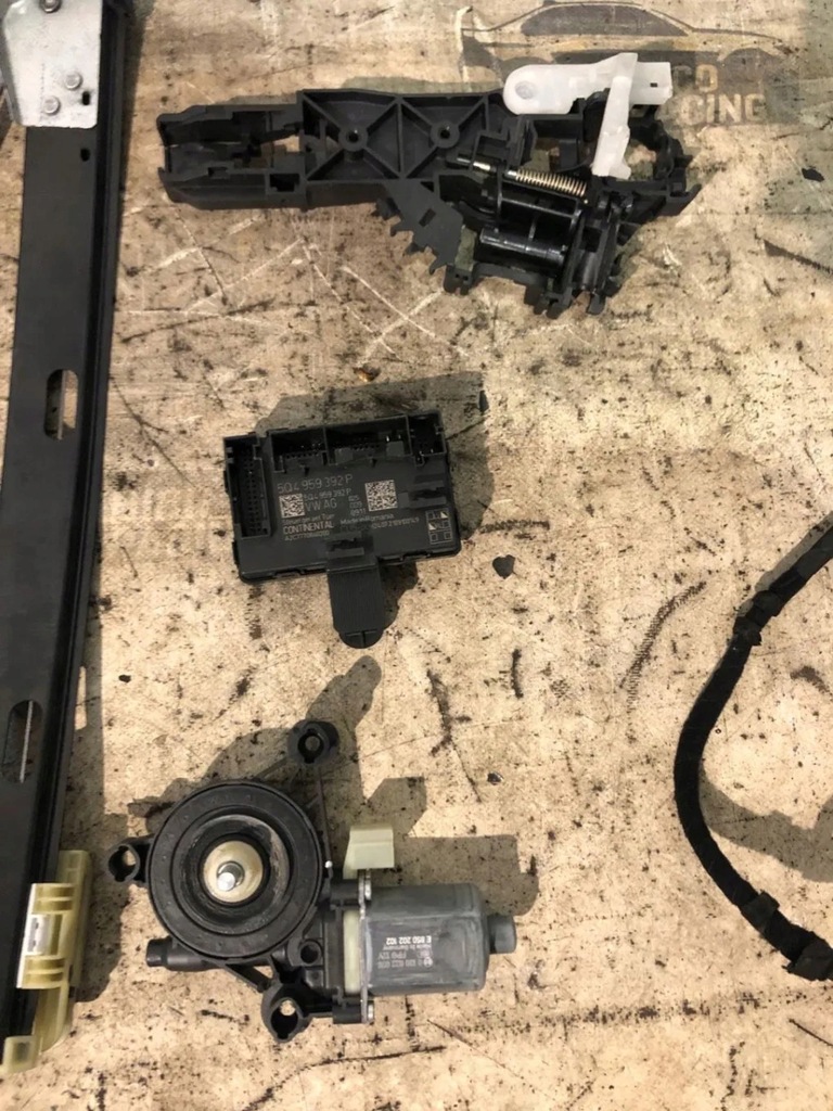 фото №6, Запчасти дверь правый перед seat leon iv