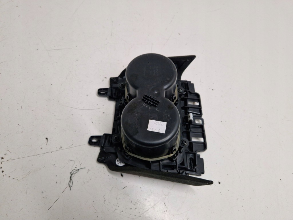 фото №8, Citroen ds7 crossback 2019 кронштейн na чашка панелі приладової панелі