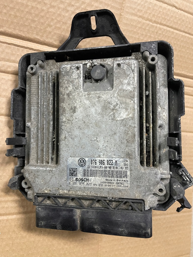 фото №4, Бортовий комп'ютер vw crafter 2.5 tdi 076906022m 0281016822