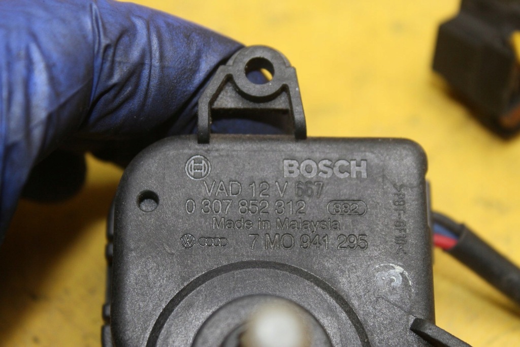фото №6, Двигатель регулировки дальность лампа volkswagen оригинальный номер 7m0941295