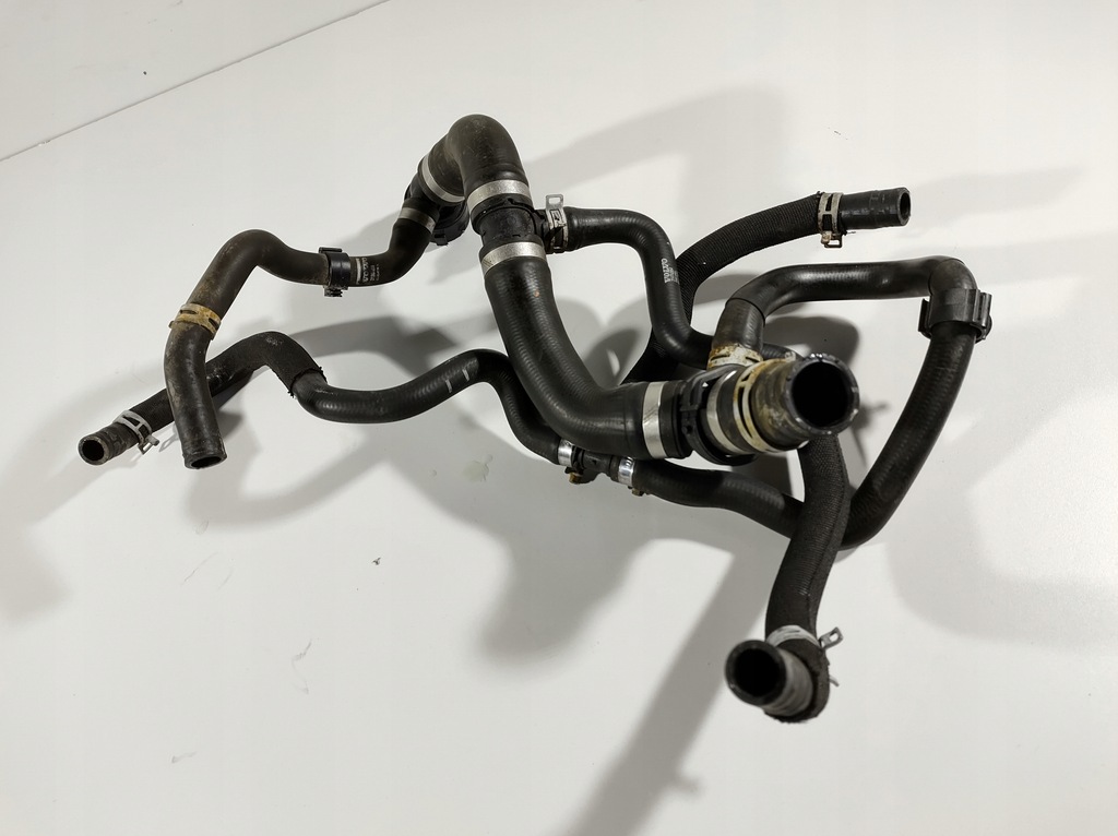 фото №14, Volvo v70 2.0 d4 15r- wąż шланг wody