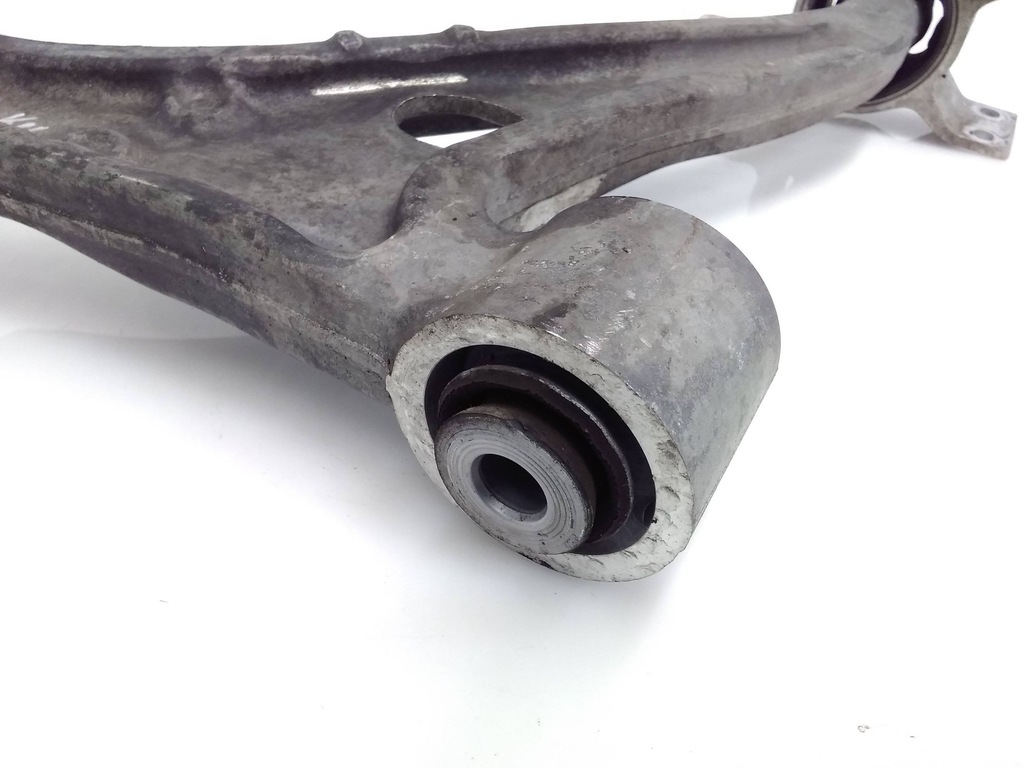 фото №6, Mercedes-benz a w177 2018 левая сторона нижний рычаг передний