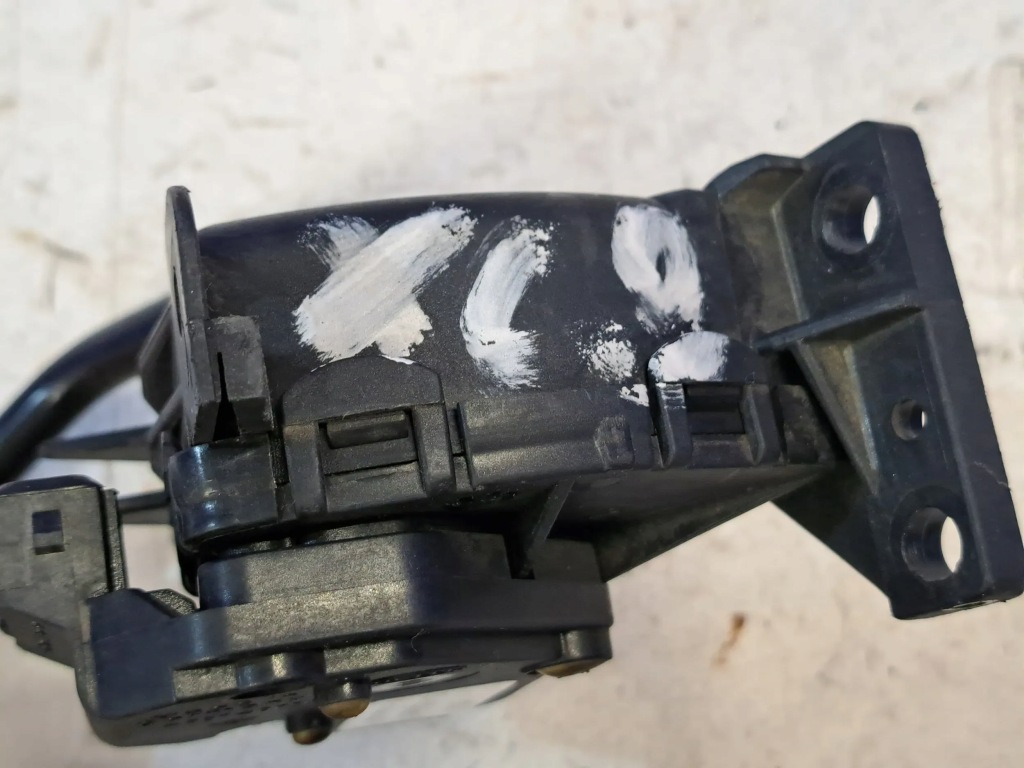 фото №3, Volvo xc90 2008 педалі