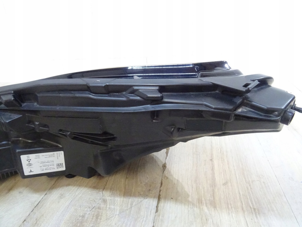 Купити Tesla model 3 / y рестайлінг  full led фара правий перед 1514953-00-e llu