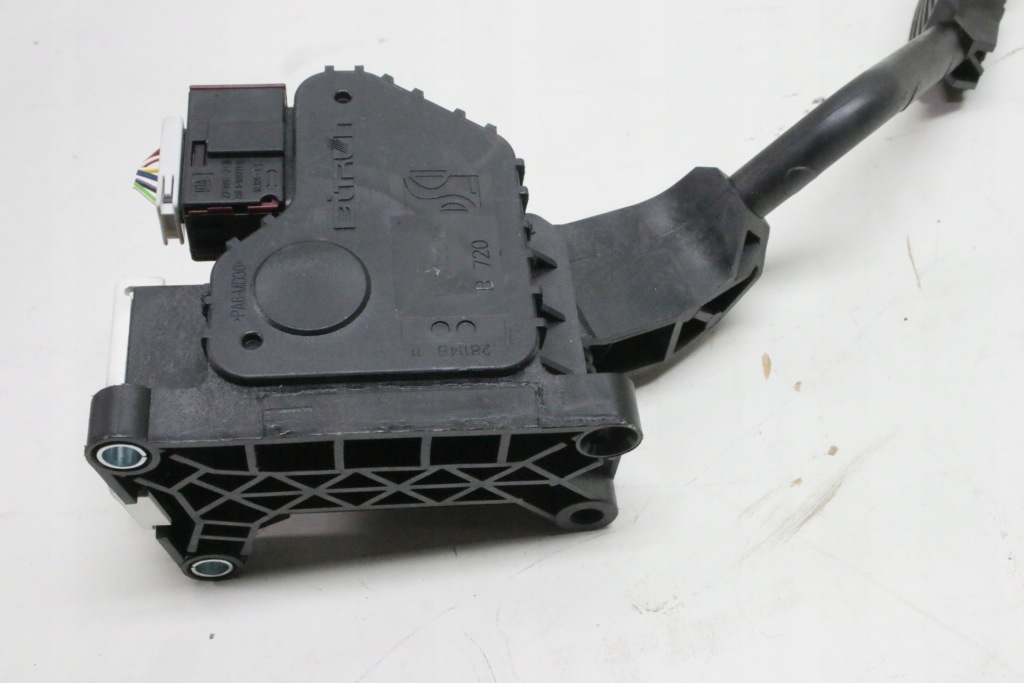 фото №4, Потенциометр педаль газа opel corsa d 1.3