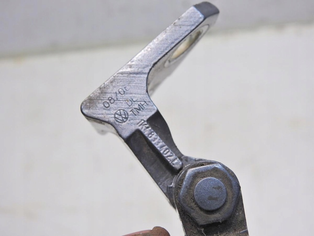 фото №3, Петли дверь правый задняя la7t vw golf v plus