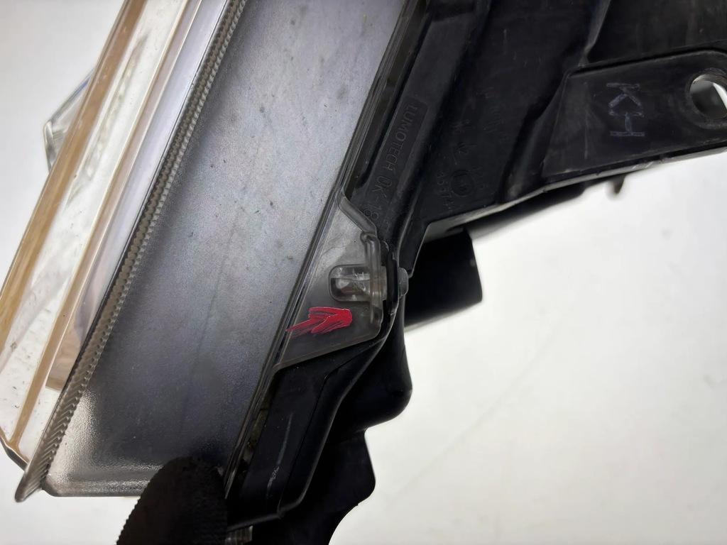 фото №8, Toyota hilux viii 2021 лампы передние