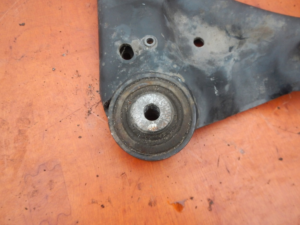 Рычаг левый перед vito 447 2.2cdi 14- в Украине