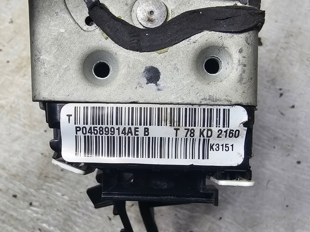 Jeep compass 17- замок дверь правый  задняя 04589914ae америка с Разборки