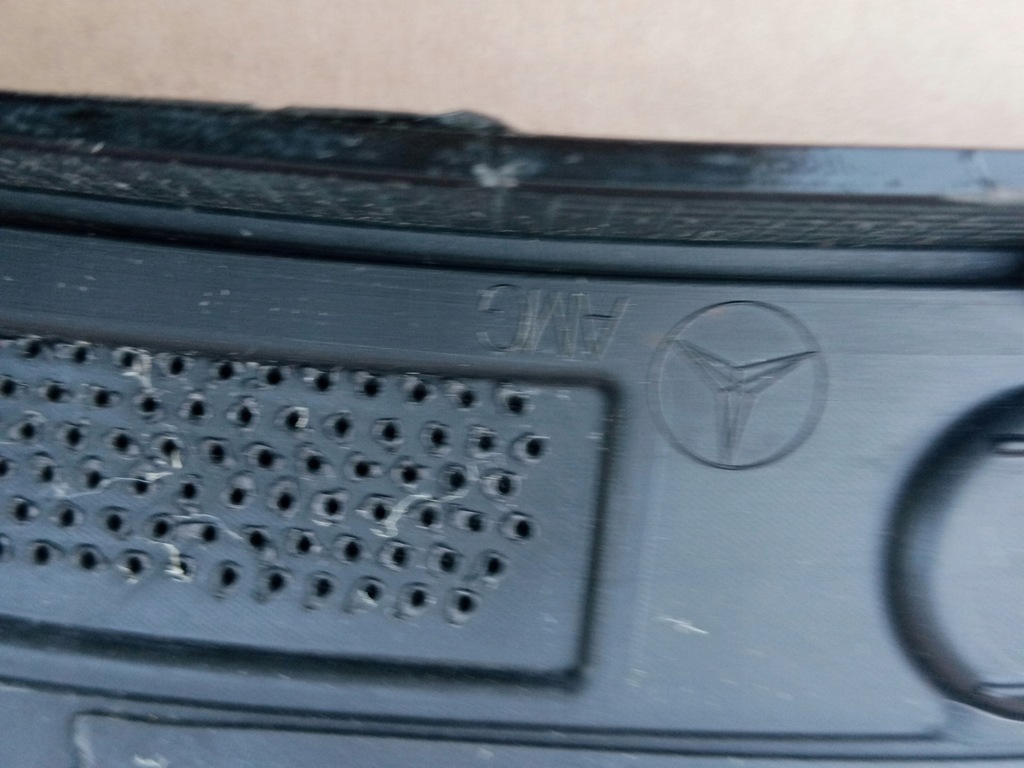 фото №8, Mercedes amg w254 левая молдинг крыла перед