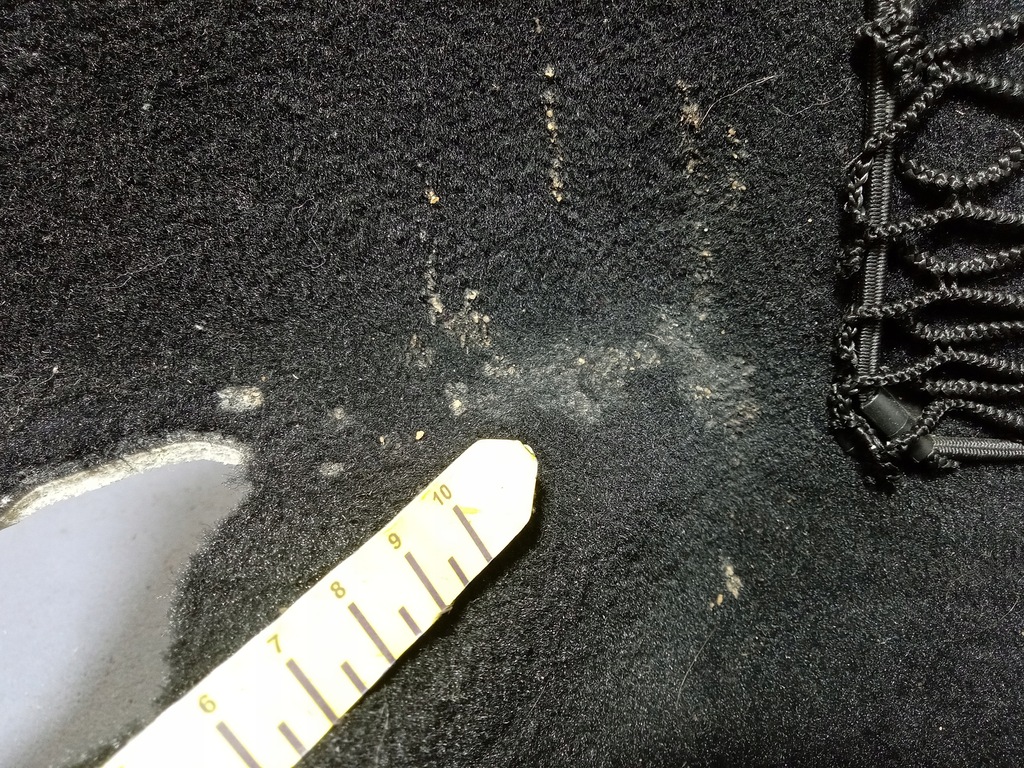 фото №6, Mercedes glc w253 обшивка перед правая коврик