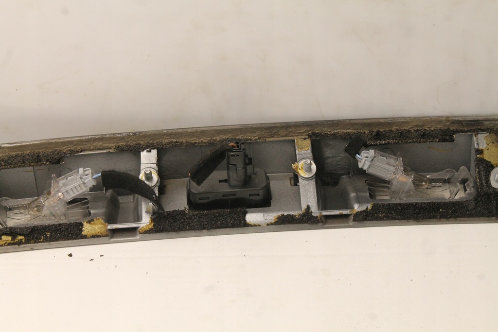 фото №11, Накладка крышки микровыключатель renault grand scenic iii 2010