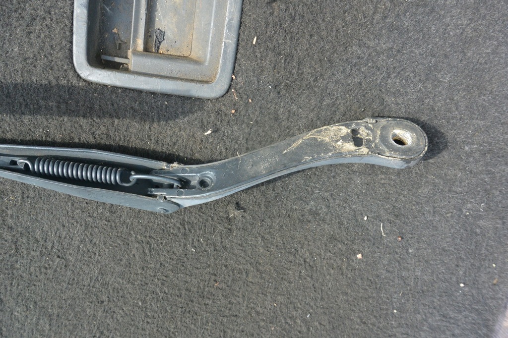 фото №7, Рычаг дворники bosch kpl mercedes c w204 eu