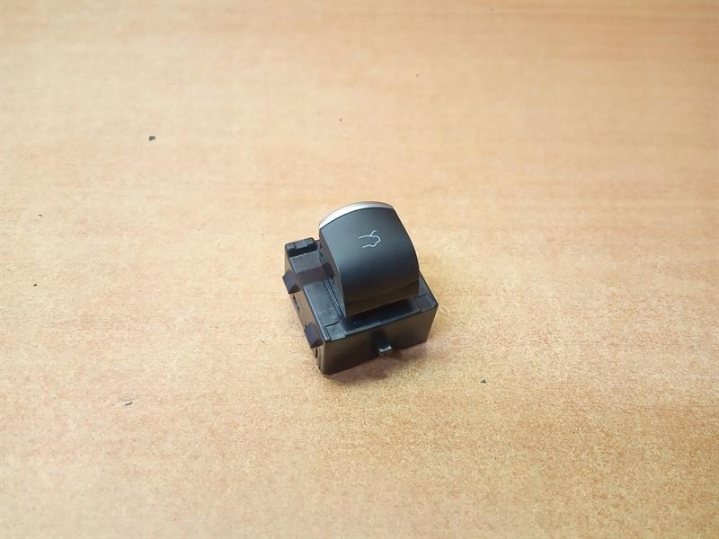 фото №1, Кнопка крышки багажника alfa romeo stelvio