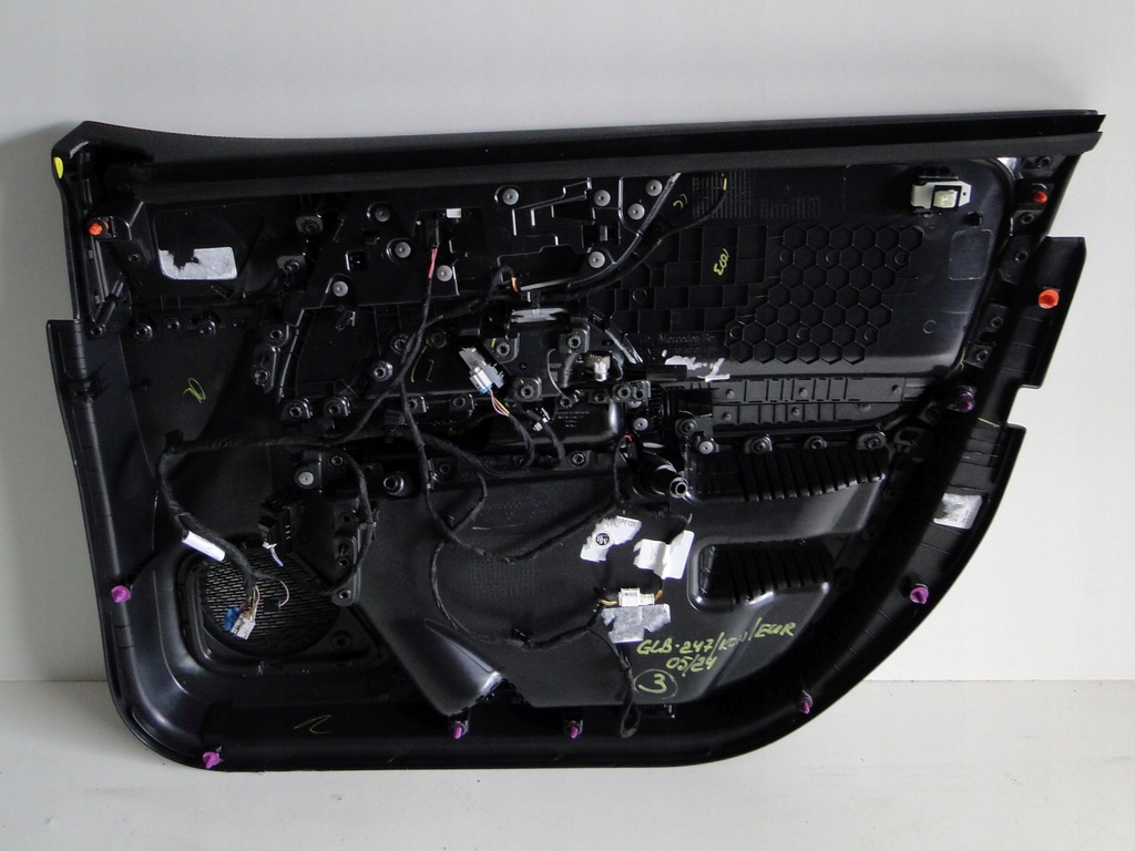 фото №11, Mercedes glb x247 247 amg обивка обшивка дверь передние левая czerwona nić