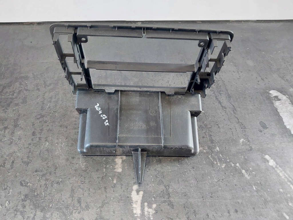 фото №10, Рамка панелі приладової панелі радіо volkswagen passat b5 3b0858069k