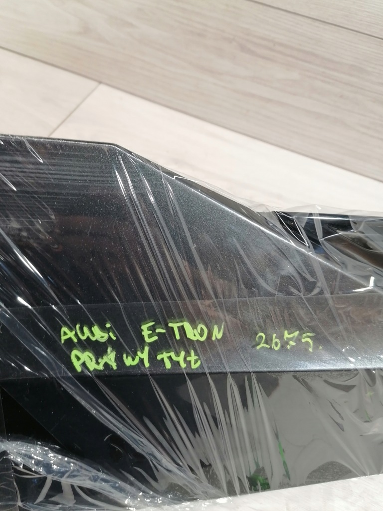 фото №11, Audi e-tron молдинг двері правий задня 4ke853060a