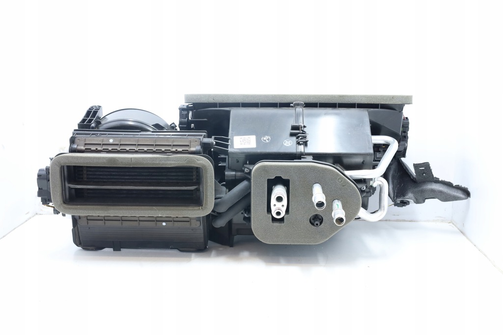 фото №1, Отопитель воздуходувка вентилятор bmw i8