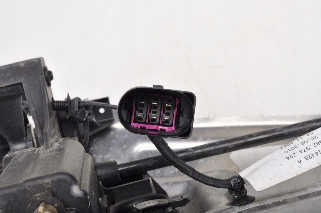 фото №8, Porsche 718 cayman 982 механизм спойлер спойлера 982827204a