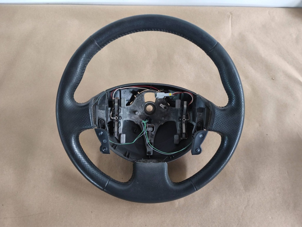 Купити Кермо  renault scenic 2