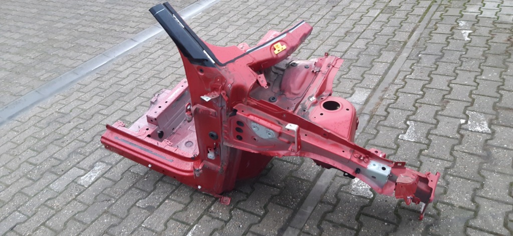 фото №2, Volvo xc40 чверть права перед