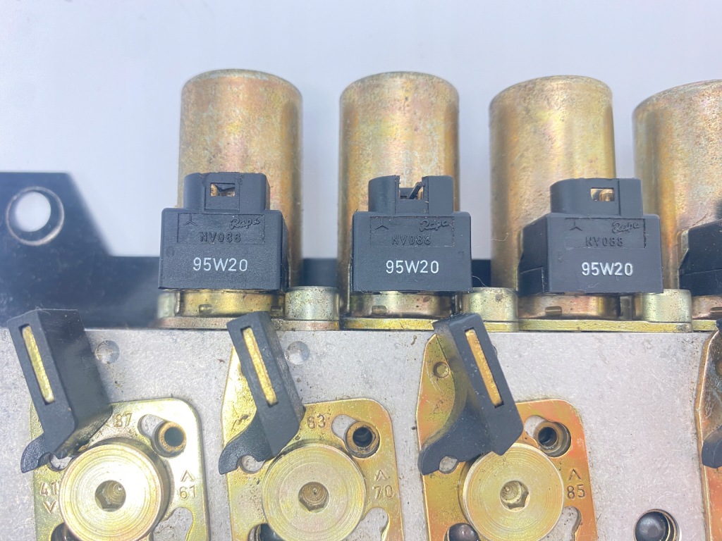 Купить Электроклапан крыша электроклапаны mercedes w140 окон w124 кабриолет  1248001878