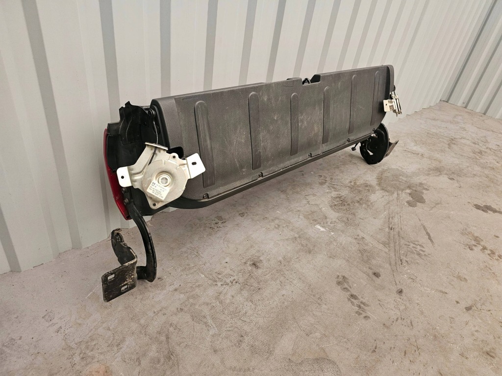 фото №8, Peugeot 3008 i 2009- задняя борт крышка багажника багажника бампер lkrd