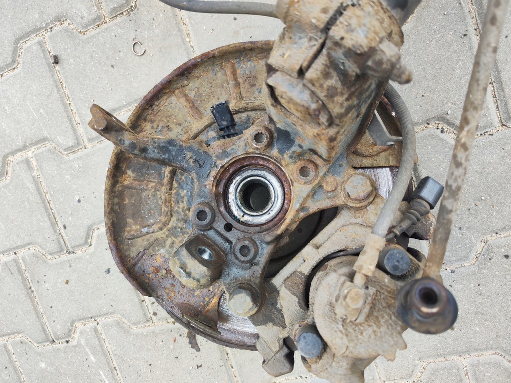 фото №5, Амортизационная стойка поворотный кулак перед левая audi q3 8u 2.0 tdi