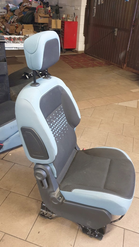 фото №4, Сиденье правый перед citroen berlingo ii 13r.