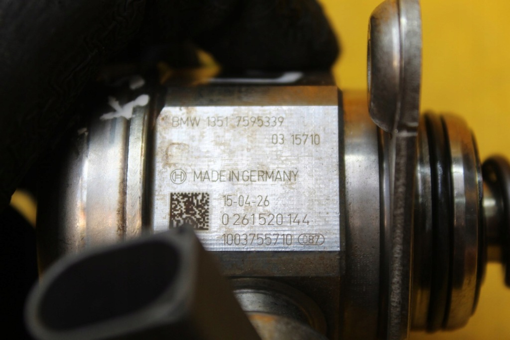 Купити Насос пального bmw x5 f01 x6 4.4 bt n63b44a 7595339 0261520144