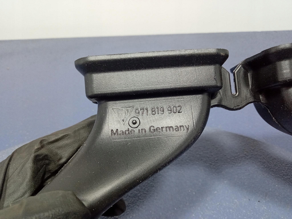 Porsche panamera 2 971 канал шланг повітря 971819902 в Україні