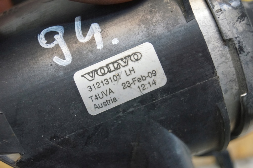 фото №9, Противотуманная фара бампера левый volvo v70 iii 31213101