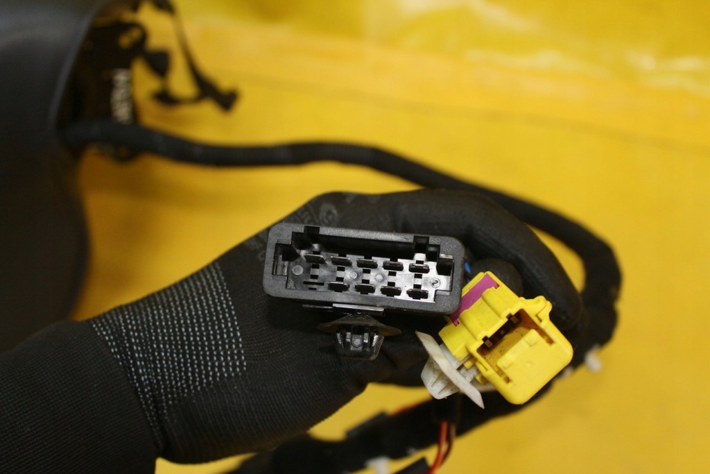 фото №9, Спинка сиденье правый перед vw phaeton кожа