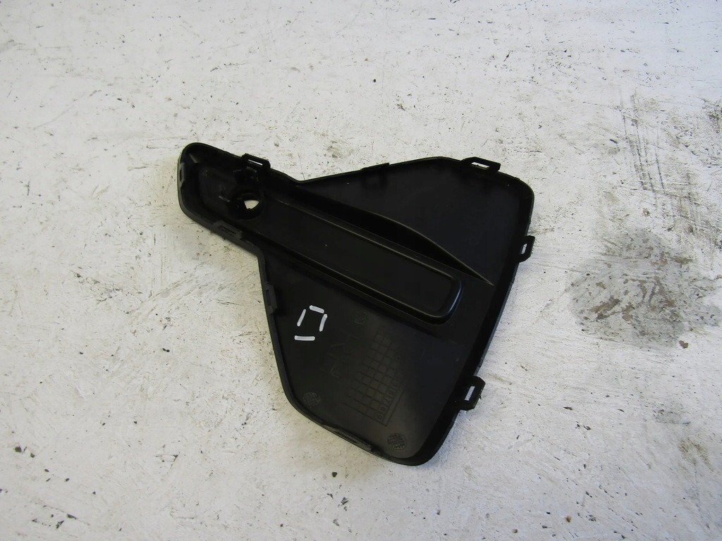 фото №9, Volvo xc40 lift решётка бампера правый перед 32136102