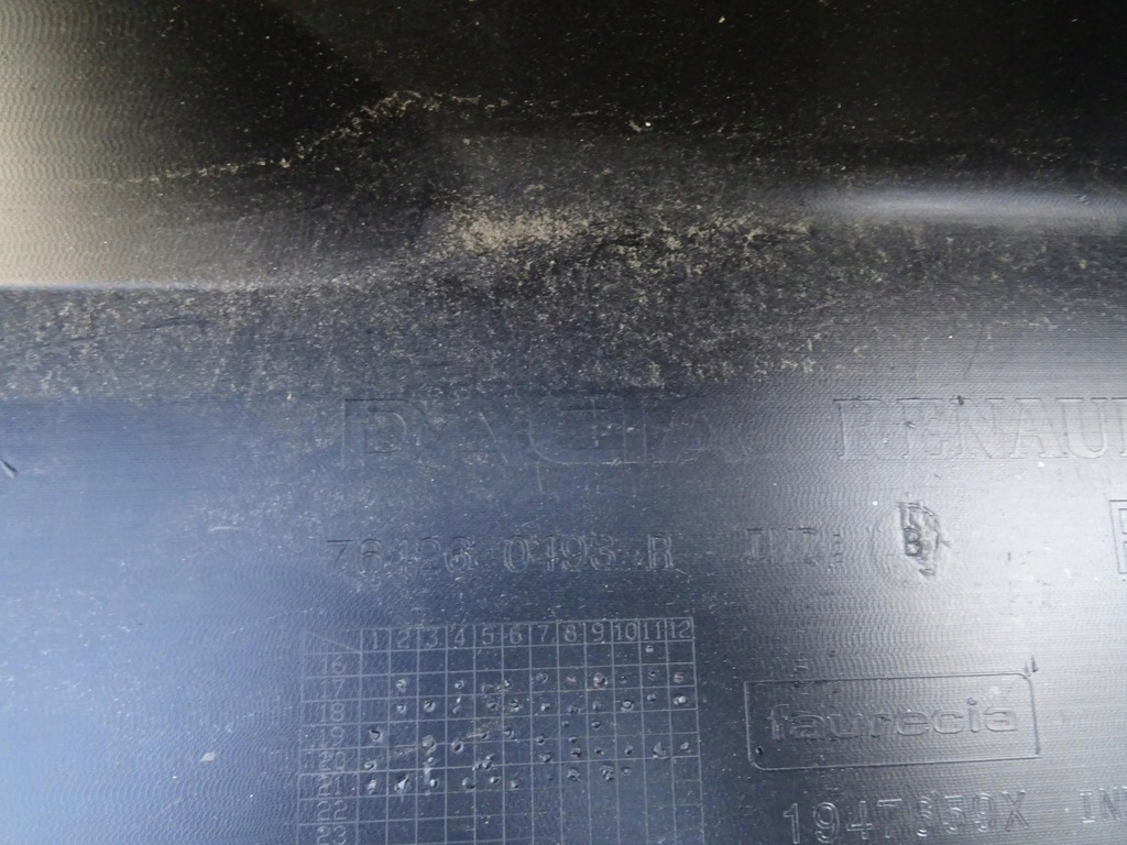 фото №12, Dacia duster ii 17- молдинг поріг права oryg