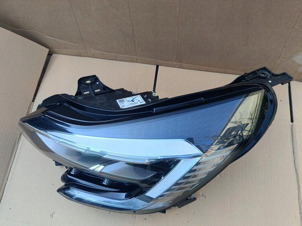 фото №4, Лампа перед передня ліва full led renault captur ii 260608054r