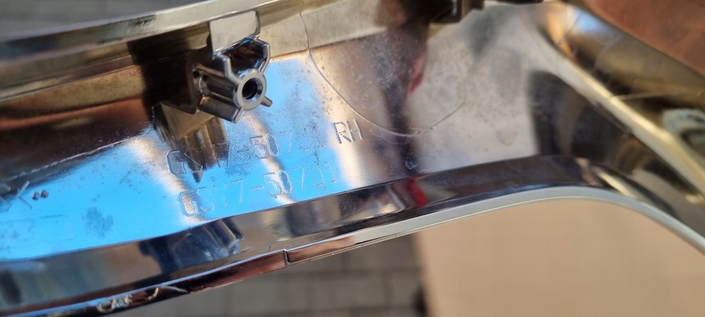 фото №10, Mazda 6 2019- хром решітка правий бампер перед