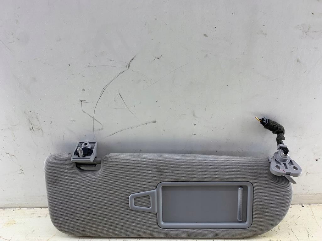 фото №1, Hyundai i40 козирок правий