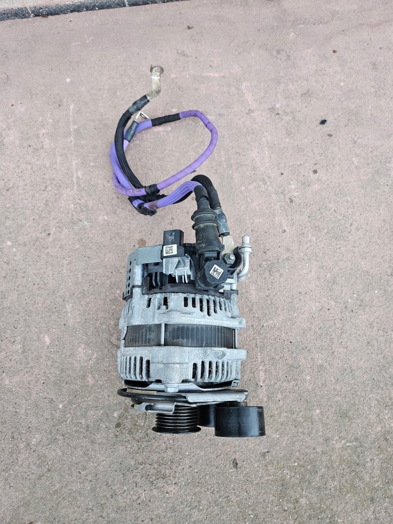 Генератор bmw g20 g21 g01 320d 8490438 с Разборки