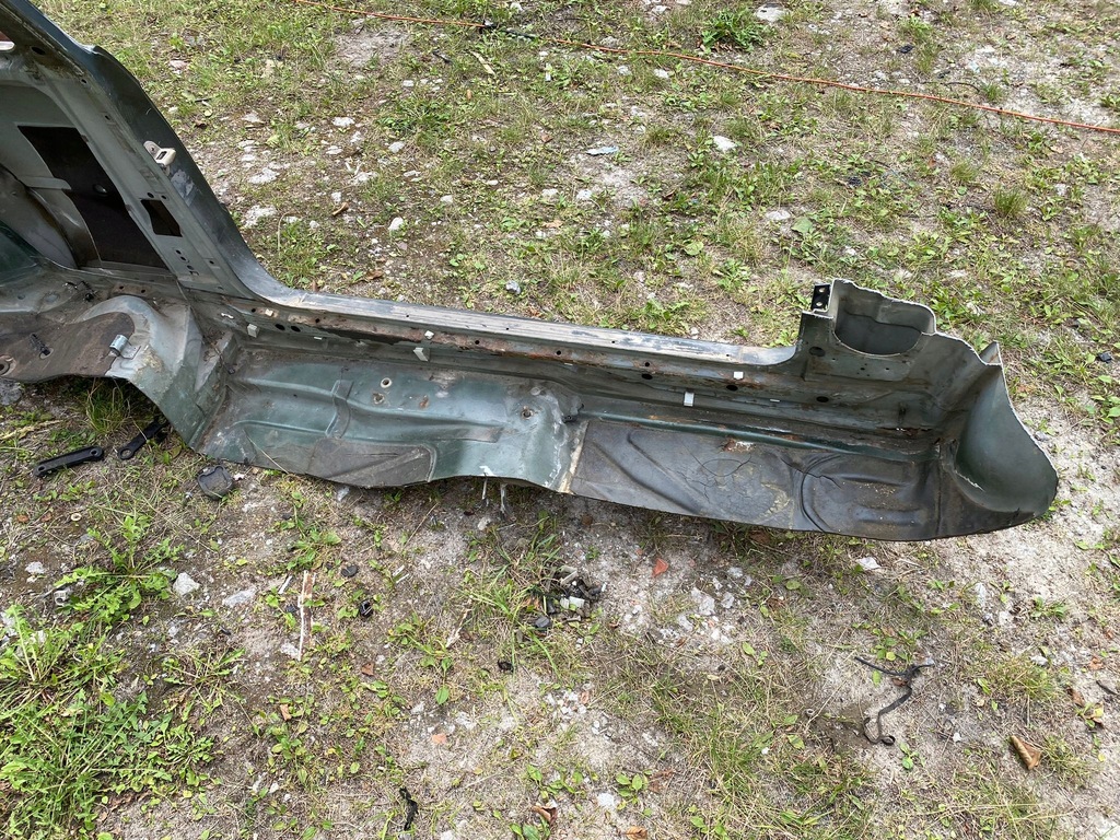 фото №14, Четверть левая задняя порог bmw e30 coupe узкая лампа