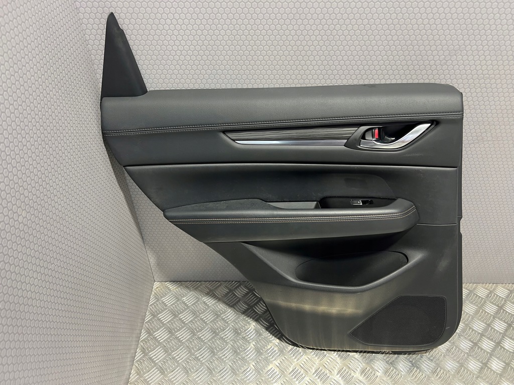 фото №1, Оббивка обшивка двері mazda cx-5 ii лівий задня 2017 -