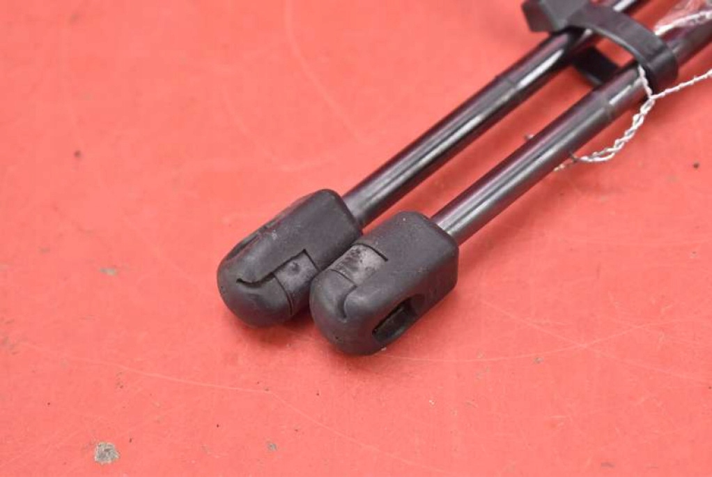 фото №5, Привод амортизаторы крышки 5ja827550 skoda rapid hb 12-17