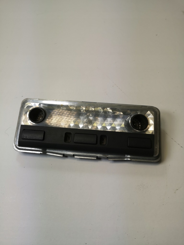 фото №1, E46 bmw3 лампа потолочный 8364929