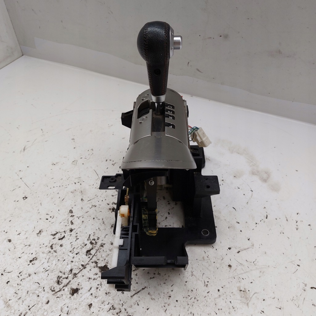 фото №7, Mitsubishi eclipse 4 4g 2,4 автоматична коробка передач домкрат ручка вибірник перемикання передач