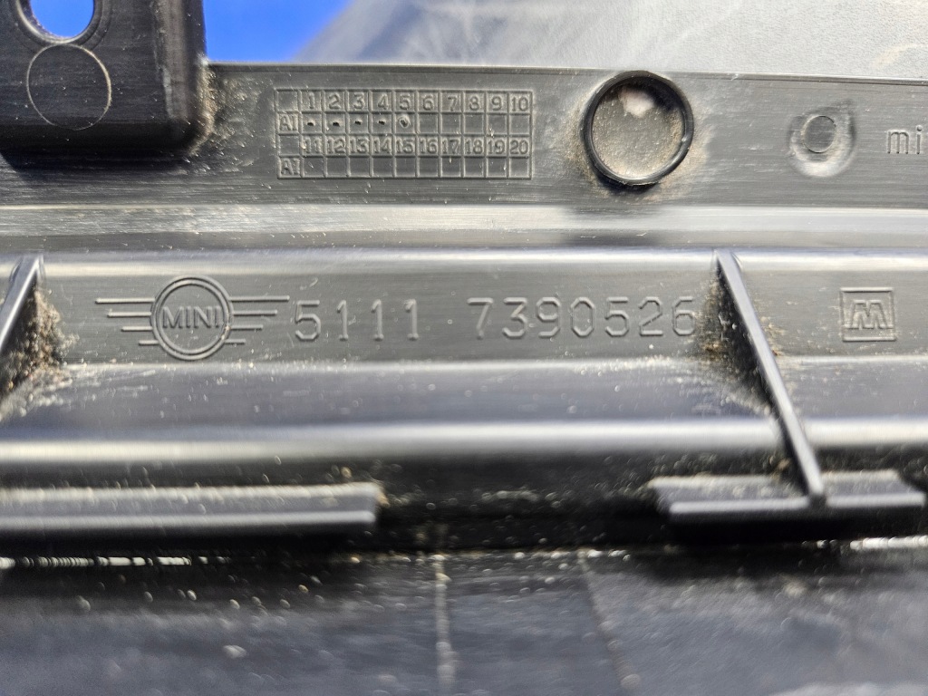 Mini countryman f60 решётка решётка радиатора передний бампера средняя 7390526 Киев