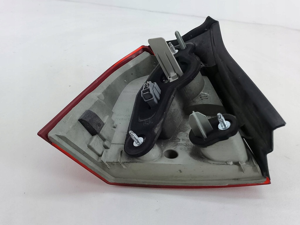 фото №7, Лампа задня права volvo v70 iii 07-12 30698984 164408 kombi