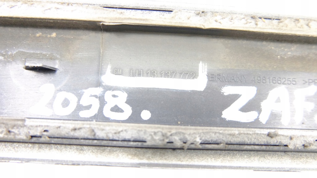 фото №11, Opel zafira b молдинг дверь левый перед 13137772